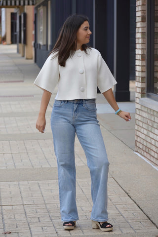 Eleanor Cream Cropped Knit Cardigan – Bold Button 3/4 Sleeve Sweater