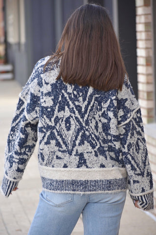 Aria Geometric Oversized Raw-Edge Knit Pullover Sweater