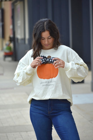 Pumpkin Season Gingham Bow Graphic Sweatshirt