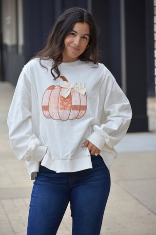Patchwork Pumpkin Bow Graphic Sweatshirt