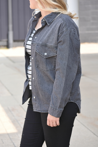 Women’s oversized black denim shacket 