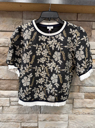 Chez Floral Embroidered Puff Sleeve Top – Banded Fall Top