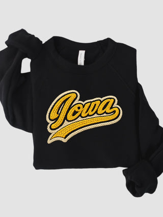 Iowa Heritage Printed Faux Yarn Graphic Sweatshirt – Cozy Crewneck