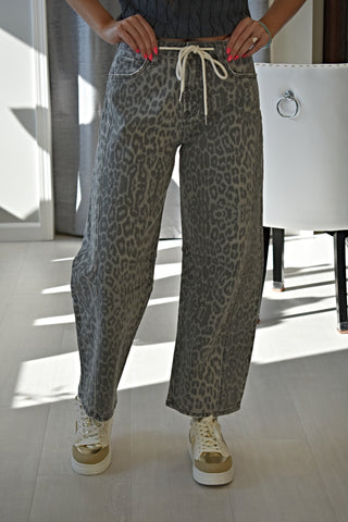 Selah High Rise Barrel Jeans - urbanity online and boutique
