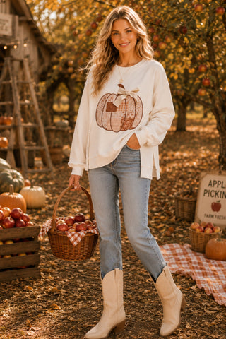 Patchwork Pumpkin Bow Graphic Sweatshirt