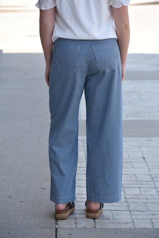 Signature Comfort Stretch Striped Straight Leg Pants